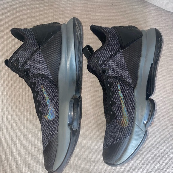 Lebron Witness Nike - Picture 4 of 10